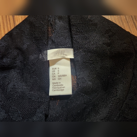 H&M Goth Gothic Alt Alternative Lace Polo High Neck Long Sleve Bodysuit - Picture 2 of 5